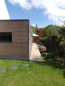 Maisons de vacances Charmante maison avec jardin a Guidel, proche nature : photos des chambres