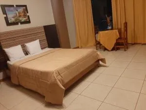 Hotel CONFORT - La Merced