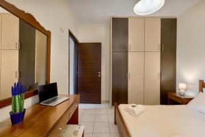 Villa Gereoudis SeaView Apartments-Pool & Bar