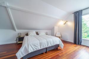 Maisons de vacances Gite 11 p tout confort piscine proche Tours Amboise : photos des chambres