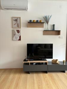 LENI Apartment