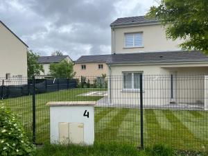 Villas Superbe Maison avec jardin : Villa 3 Chambres