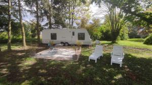 Chambres insolites caravanes -Cheverny -Chambord -Zoo Beauval-Chenonceau