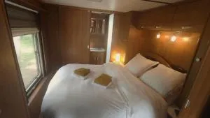 Chambres insolites caravanes -B&B -Cheverny -Chambord -Zoo Beauval-Autour du Peu - Feings