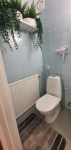 Apartment with garden near metro!