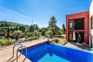 Luxury 3 beds Villa inside the Resort and Country Club