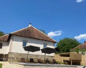 Kuca na kraju sela - Liplje