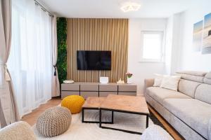 Apartment S5 by Belmont Realty