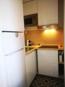 T2 résidence piscine et direct plage