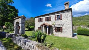 Peaceful Villa Ida&Mirko in nature with private pool