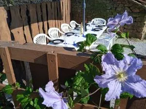 Tranquillity Cottage - Yvignac