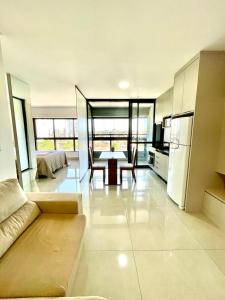 Estúdio Lindo e Completo 15º Andar para Afonso Pena