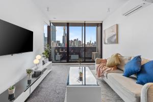 Complete Host Guilfoyle Apartments