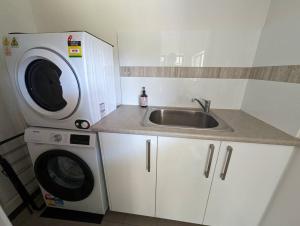 Charming Large Home: Modern Comfort and Convenience