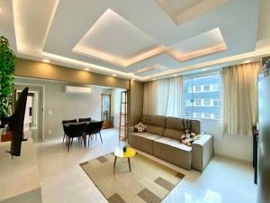 Fully Furnished Apartment-HEART OF LEBLON (Apartamento Totalmente mobiliado no melhor ponto do leblon)