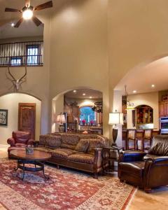 Rockin B Ranch Summit House