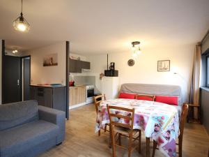 Appartements Mont-Dore : Grand studio 36m² au pied des pistes, 4 pers, confort & local a skis - FR-1-415-155 : photos des chambres