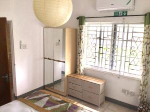 HouseSleeps3-SeaView-Ac-Parking-2Br-NearBlueLagoon