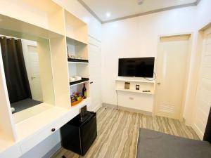 Roninas Sipocot Hotel