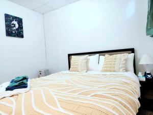 2 bedroom guest suite in North shore
