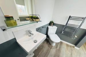 Nottingham Center Palace