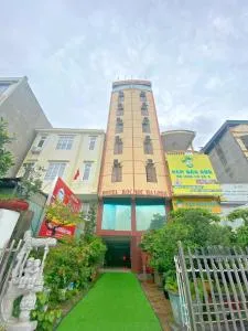 Kocmoc Hotel Hạ Long - Làng Liễu