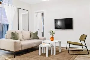 Elegant Living - Hotel Comfort, Home Feel - Keene