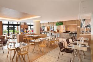 Hotels Riviera Marriott Hotel La Porte De Monaco : photos des chambres