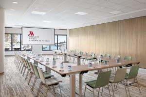 Hotels Riviera Marriott Hotel La Porte De Monaco : photos des chambres
