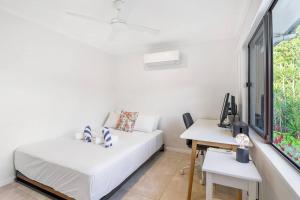 Elevated Entertainer - Modern, Spacious & Stylish