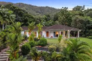 A Piece of Tropical Paradise-Near Crystal Cascades - Mareeba