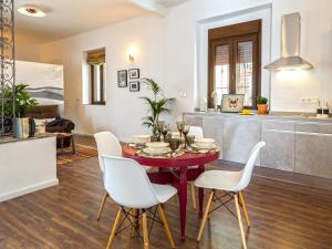 Studio Apartment with Patio Access room in Apartamentos Los Venerables