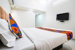 FabHotel Saroj Inn - Mumbai Naka