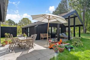 Summer House In An Idyllic Coastal Area