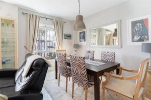 1 bedroom with large roof terrace