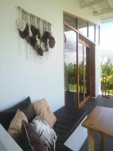 Biệt Thự Có Hồ Bơi Riêng (Villa with Private Pool)