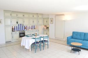Appartement vue mer proches plages et congrès