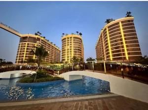 Private and Stylish Retreat Haven - Luxurious Pool and Gym by SYM B633