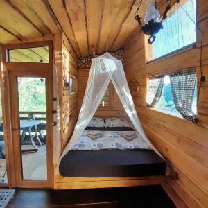 Glamping pod Hrastom