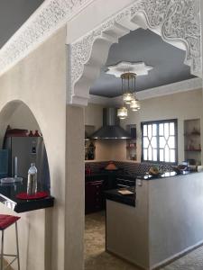 VILLA ALWAN BARAKA - Sans vis à vis, Piscine chauffée, Hammam, Personnel