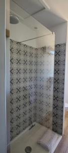 B&B / Chambres d'hotes Chambre L a Tavel : photos des chambres