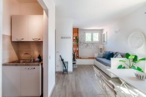 Casa Luna by Quokka 360 - City Centre Stay with Cathedral View