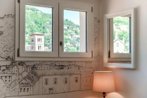 Casa Luna by Quokka 360 - City Centre Stay with Cathedral View