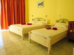 Stroubis Studios I Chios-Island Greece