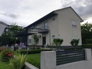 Holiday Home Matija - Bašćina