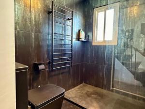 Seaview Dreams Luxury 2 bedroom apartment with amazing views and balcony BY NAMASTE ELITE