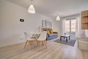 Zizur Confort by CLABAO - 济祖尔·梅约