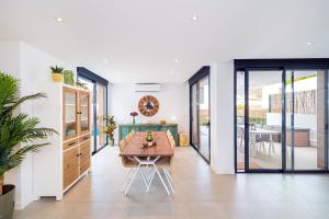 Trito Spaniahome family friendly