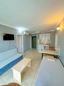 Adora Side Apart Hotel - 马纳夫加特