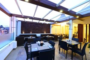 Hotel City Star - Free Airport Pickup